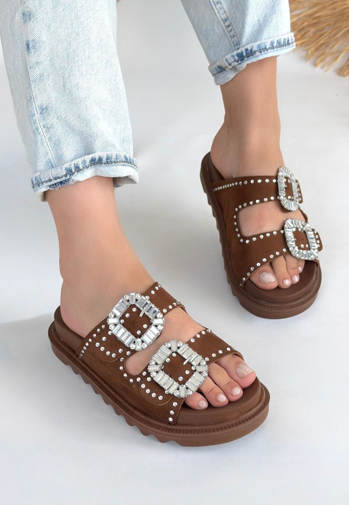 Juana Taba Nubuck Stoned Slippers