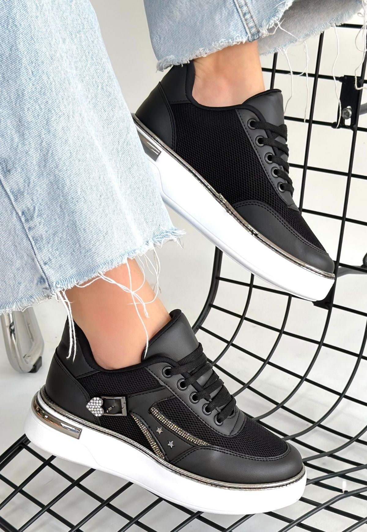 ZRNE-003 Premium Siyah Bağcıklı File Detaylı Kadın Sneaker