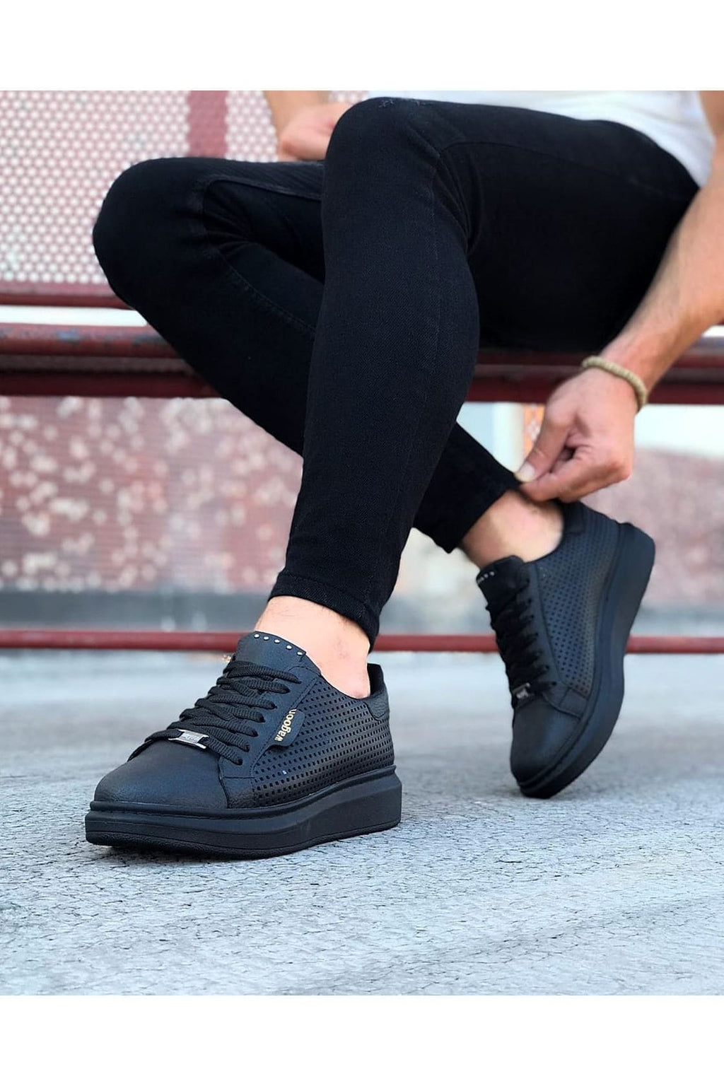 ZRJ01 Bağcıklı Delikli Erkek Günlük Sneaker Ayakkabı Siyah
