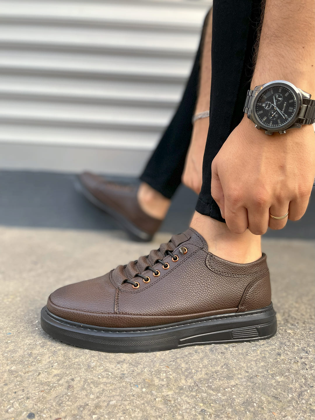 JY0535 Prime Lace-Up Men's Sneakers - Brown