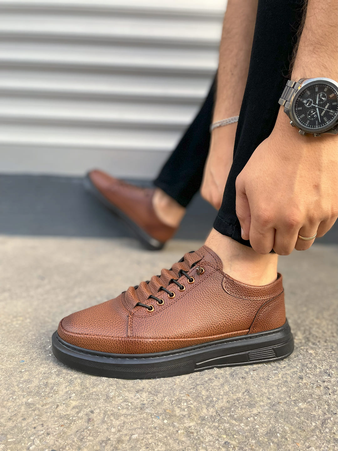 JY0535 Prime Lace-Up Men's Sneakers - Tan