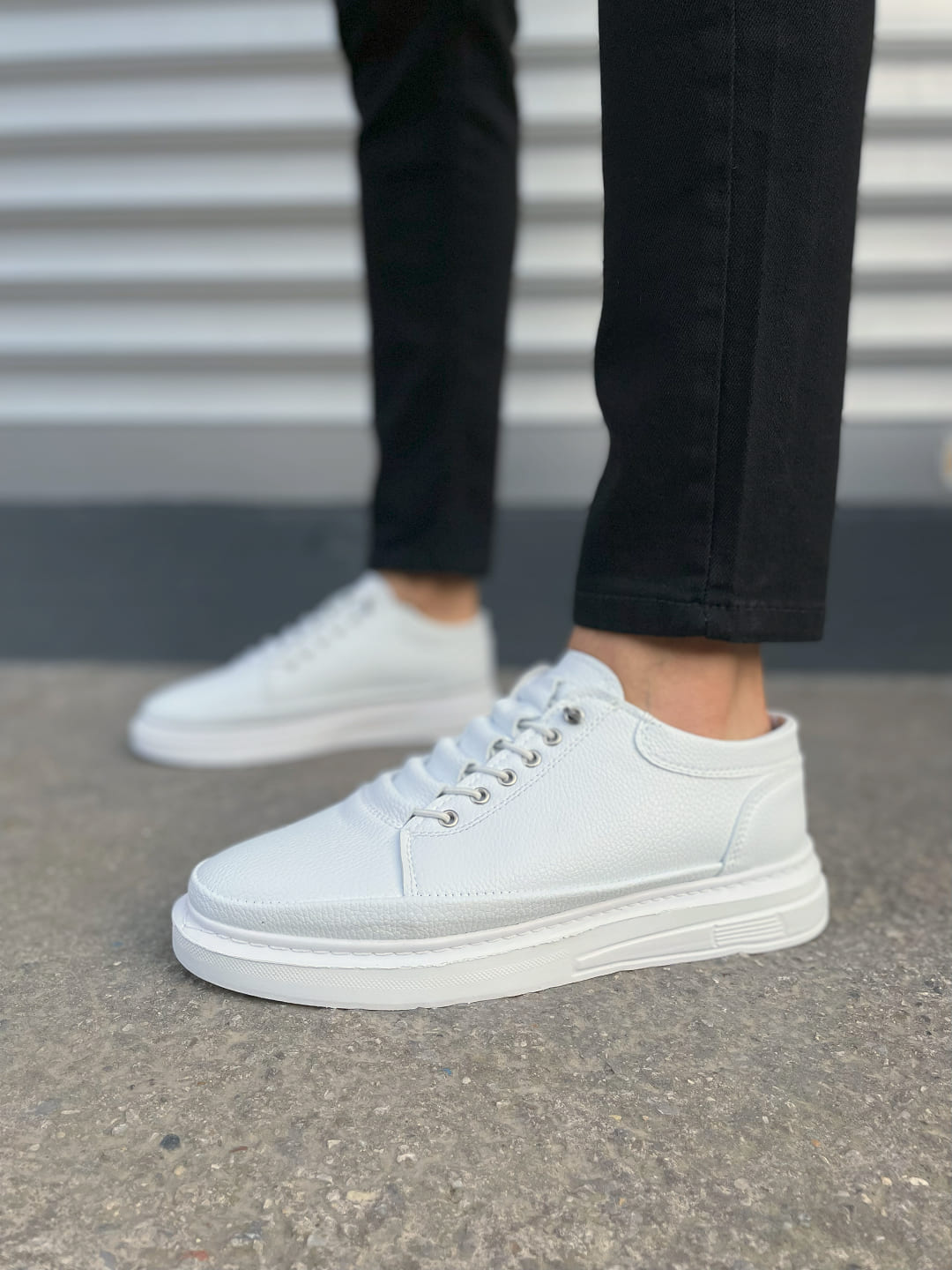 JY0535 Prime Lace-Up Men's Sneakers - White