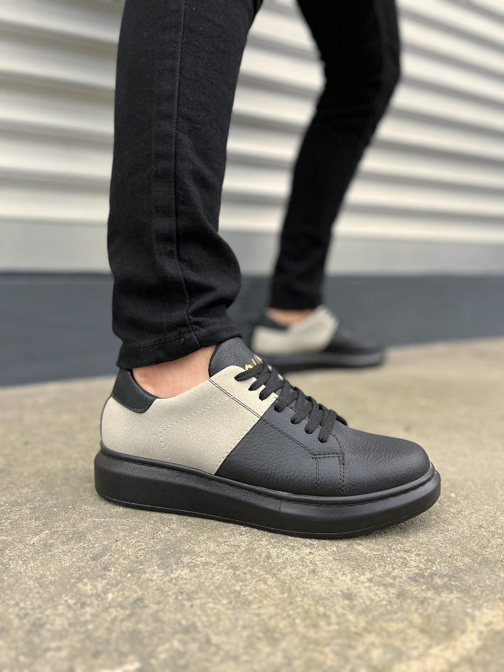 JY151 Boost Lace-Up Men's Casual Sneakers - Suede Black Beige