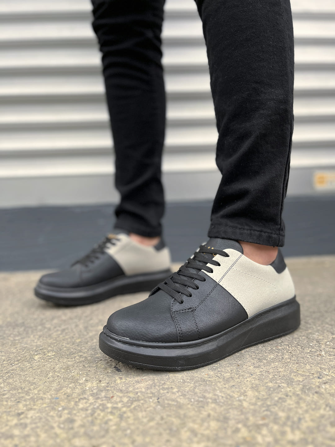 JY151 Boost Lace-Up Men's Casual Sneakers - Suede Black Beige