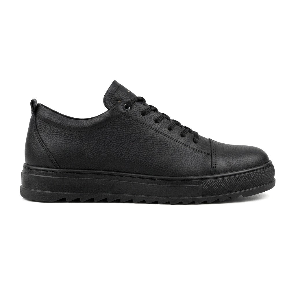 ZRJ152 High Quality Lace-Up Men's Casual Sports Shoes - Black