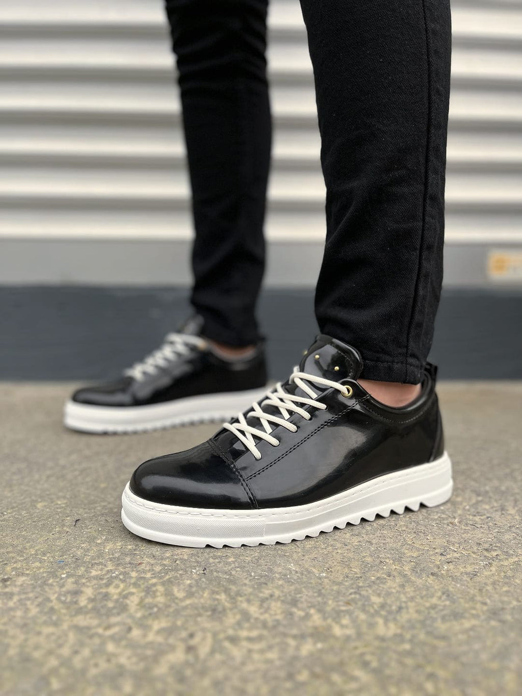 JY152 Cool Bağcıklı Rugan Erkek Günlük Spor Klasik Ayakkabı - Siyah Beyaz