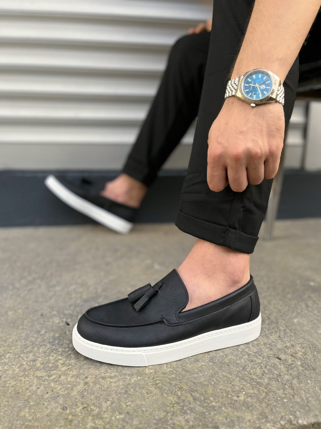 JY153 Bloomer Bağcıksız Püsküllü Cilt Erkek Günlük Klasik Ayakkabı - Siyah Beyaz