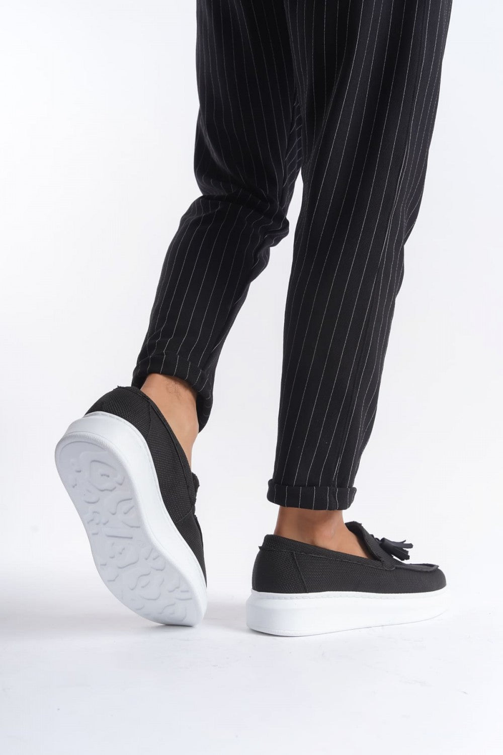 JY154 Blaze Laceless Tasseled Men's Casual Classic Shoes - Linen Black White