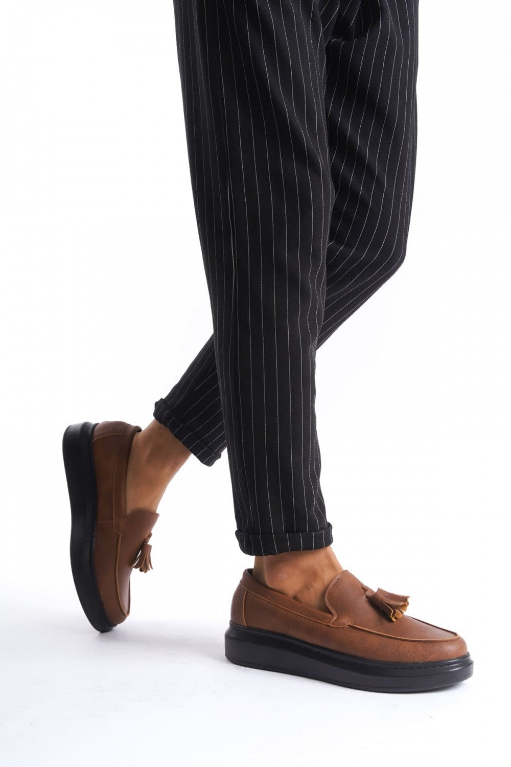 JY154 Blaze Laceless Tasseled Men's Casual Classic Shoes - Vegan Leather Tan Black