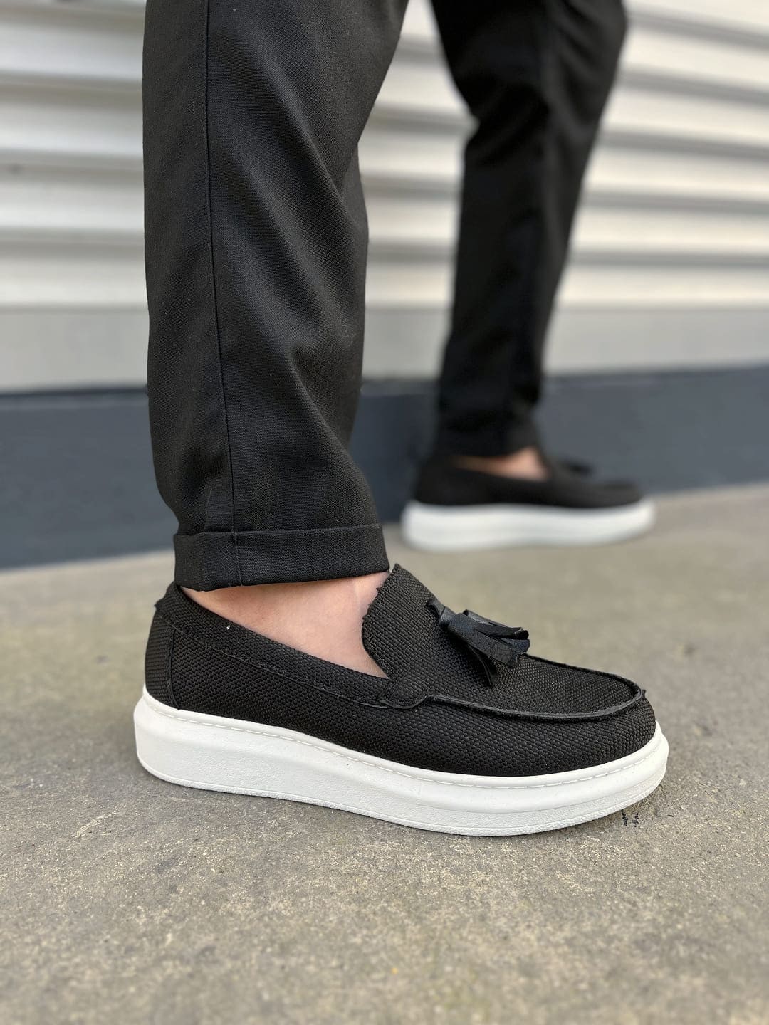 JY154 Blaze Laceless Tasseled Men's Casual Classic Shoes - Linen Black White