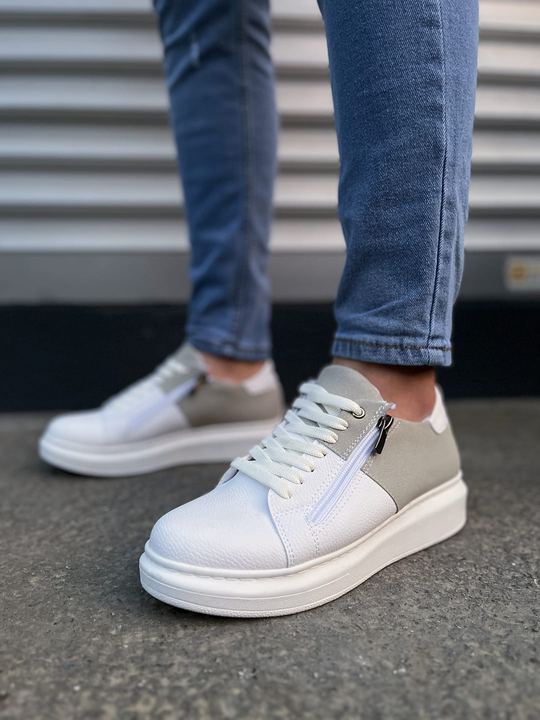 JY155 Warrior Lace-up and Zippered Men's Casual Sneakers - Suede White Gray