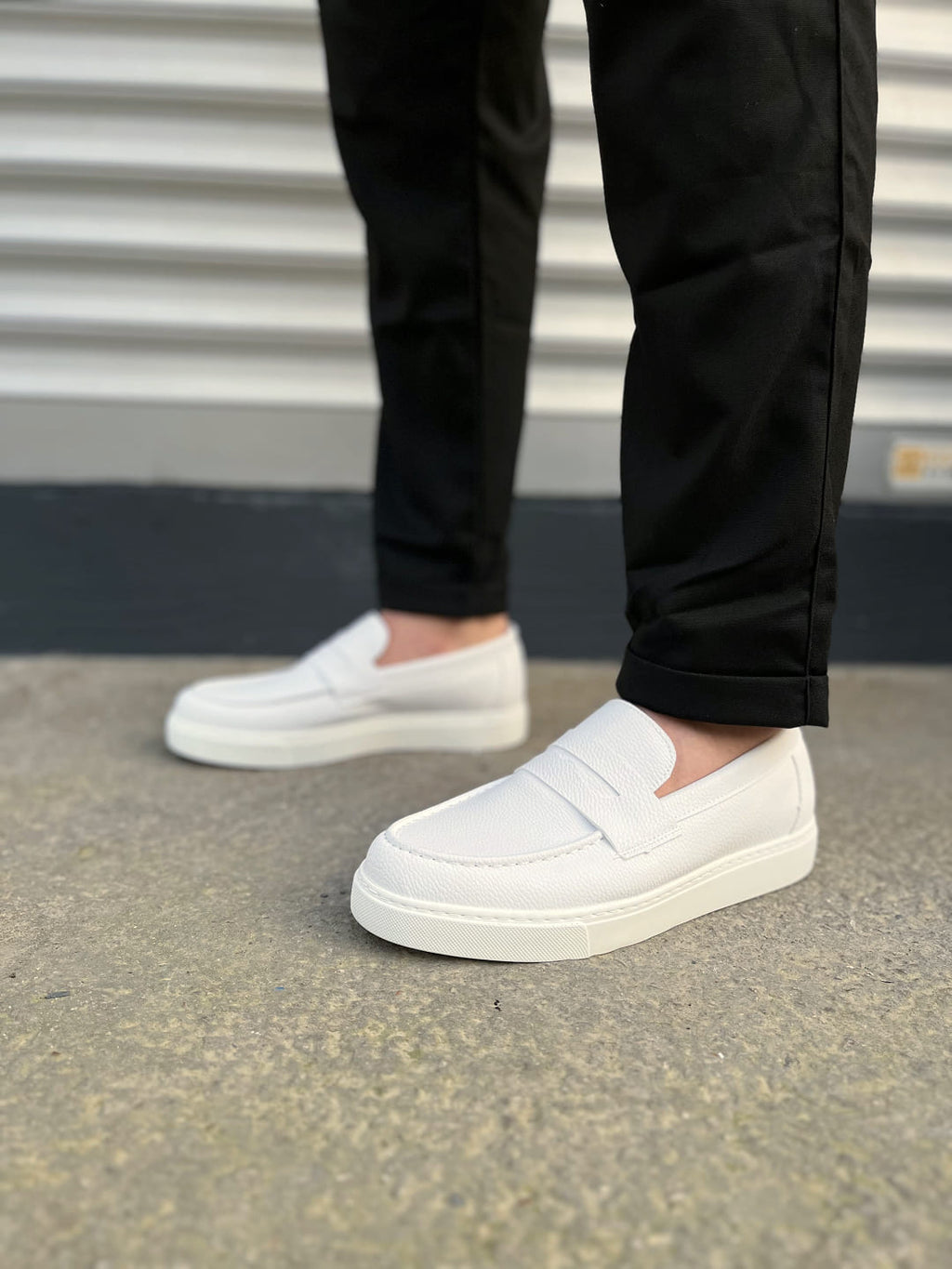 JY180 Estilo X Laceless Skin Men's Casual Sports Classic Shoes - White
