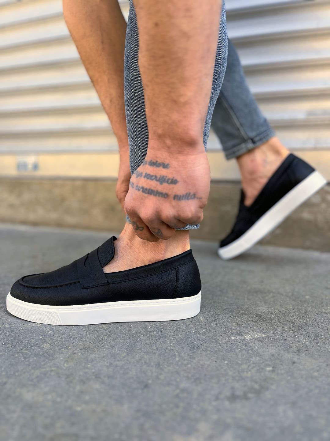 JY180 Estilo X Laceless Skin Men's Casual Sports Classic Shoes - Black White