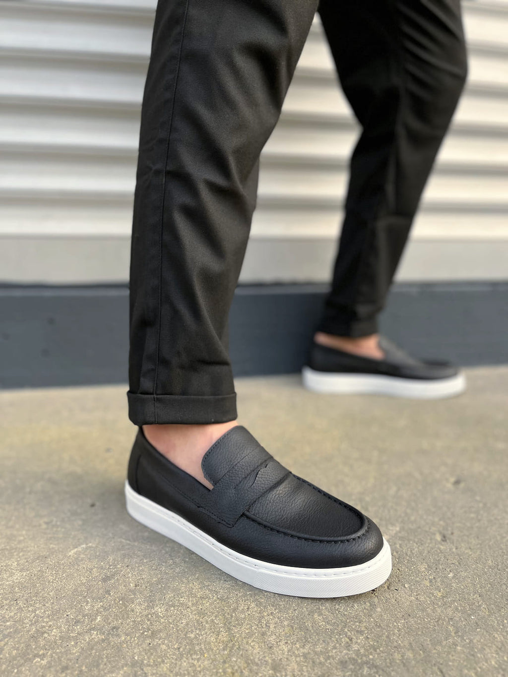 JY180 Estilo X Laceless Skin Men's Casual Sports Classic Shoes - Black White