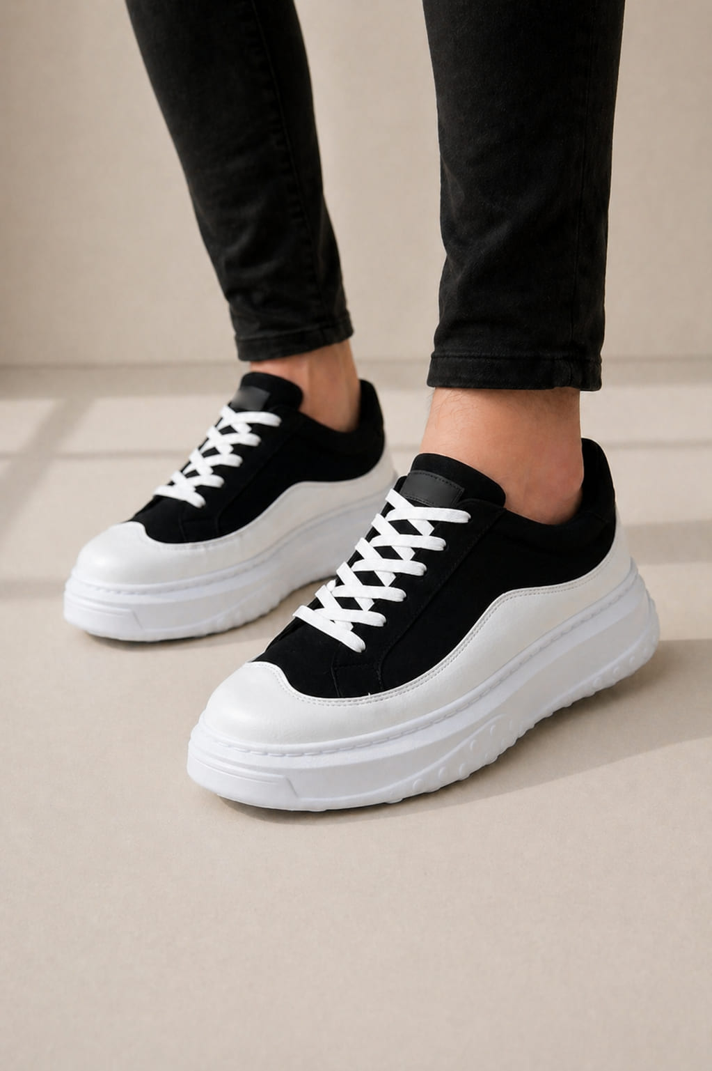 ZRJ507 Premium Comfort Bağcıklı Erkek Günlük Sneaker Siyah Beyaz