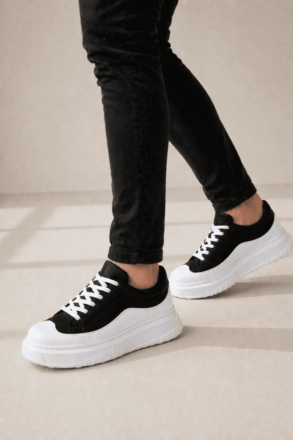 ZRJ507 Premium Comfort Bağcıklı Erkek Günlük Sneaker Siyah Beyaz