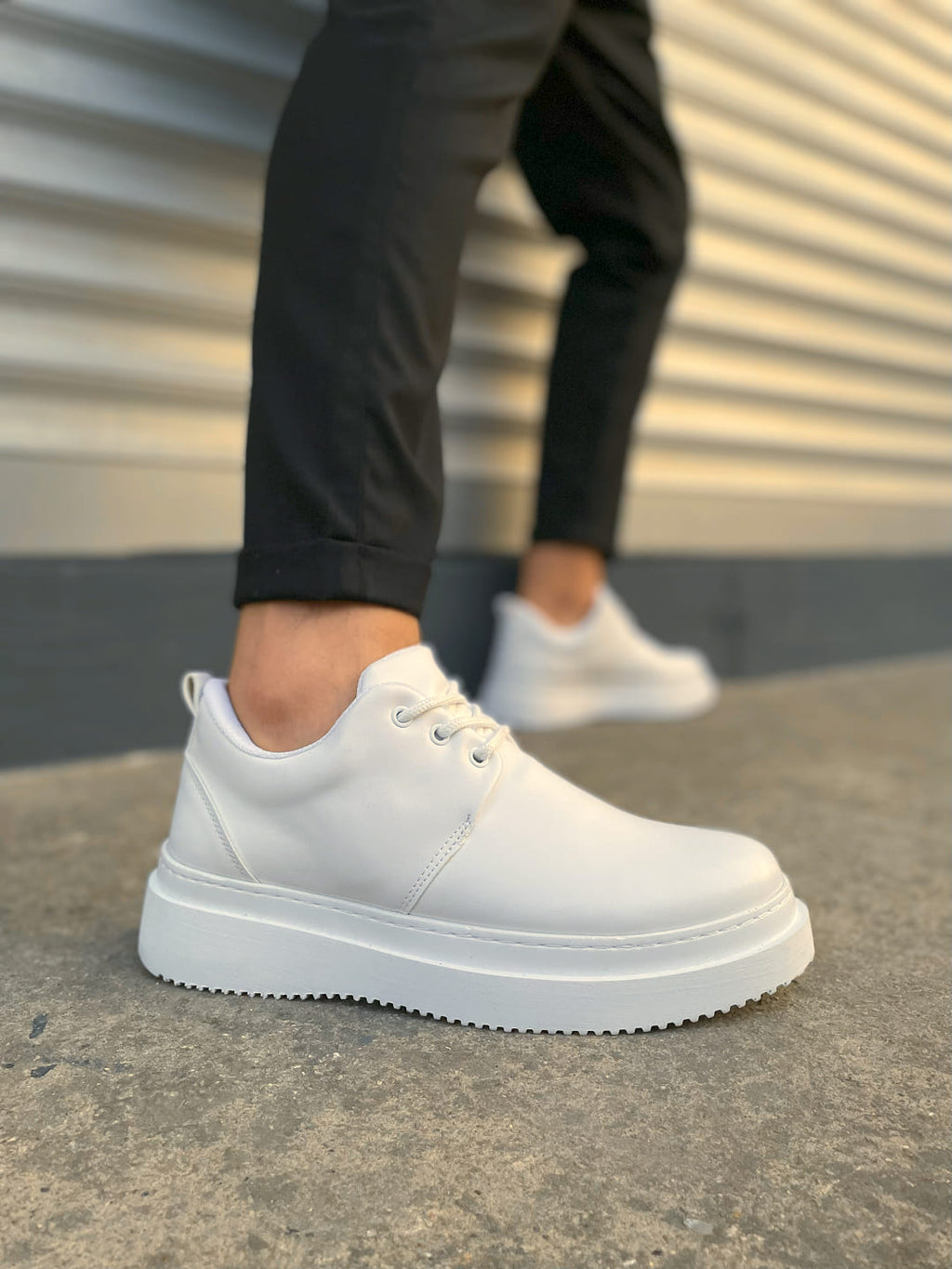 JYx03 Luxor Lace-Up Thick Sole Men's Classic Sports Shoes - White