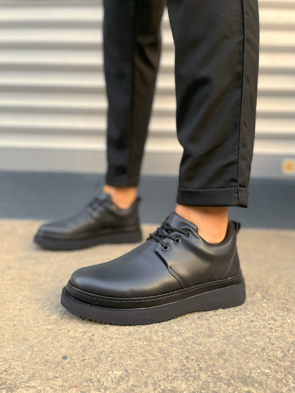 JYx03 Luxor Lace-Up Thick Sole Men's Classic Sports Shoes - Black