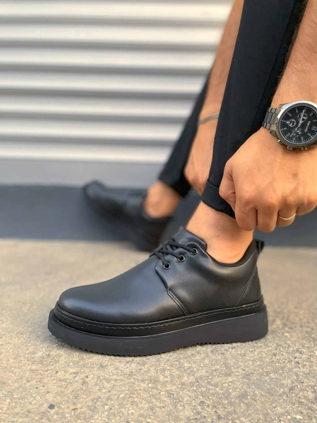 JYx03 Luxor Lace-Up Thick Sole Men's Classic Sports Shoes - Black