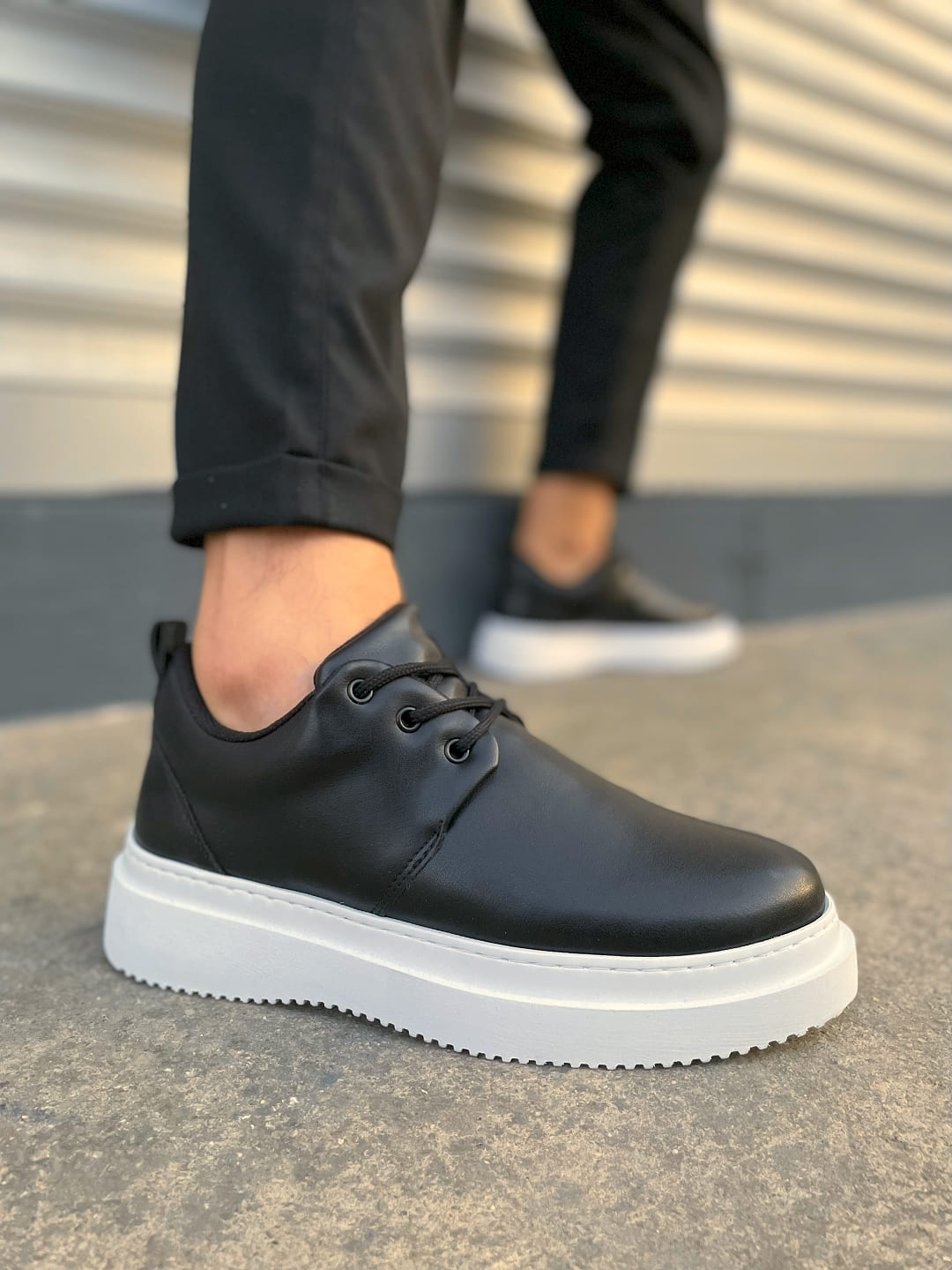 JYx03 Luxor Lace-Up Thick Sole Men's Classic Sports Shoes - Black White