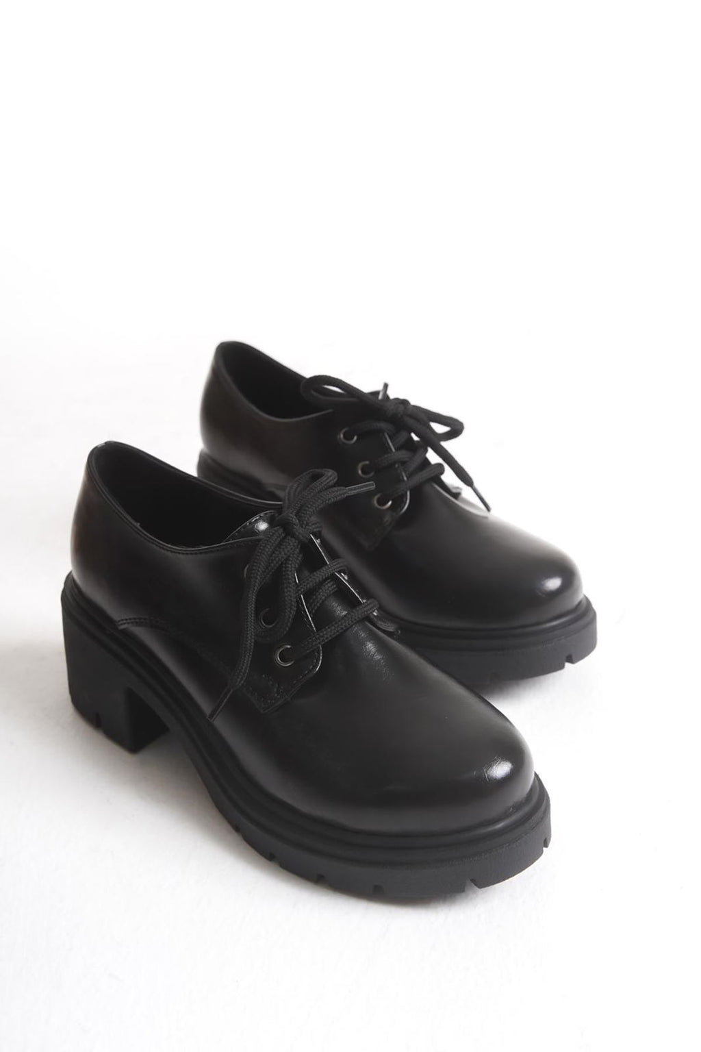 ZRİN-K-707 Premium Siyah Kırışık Rugan Ortopedik Tabanlı Bağcıklı Loafer