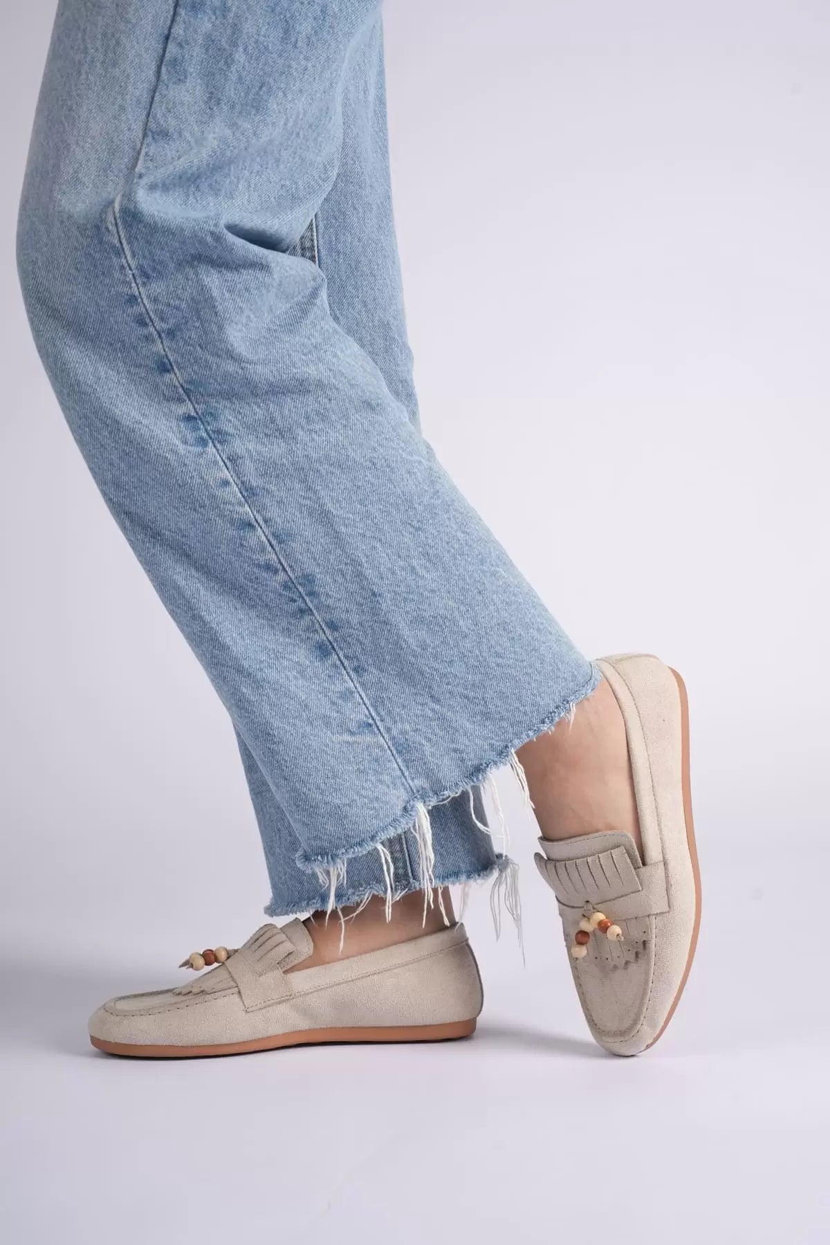 ZR19MS03 Premium Bej Süet Boncuk Detaylı Püsküllü Günlük Loafer Babet