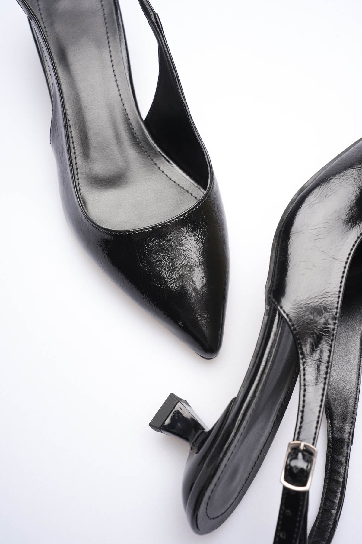 Weimar Premium Siyah Kırışık Rugan Sivri Burun Slingback Kısa Topuklu Ayakkabı