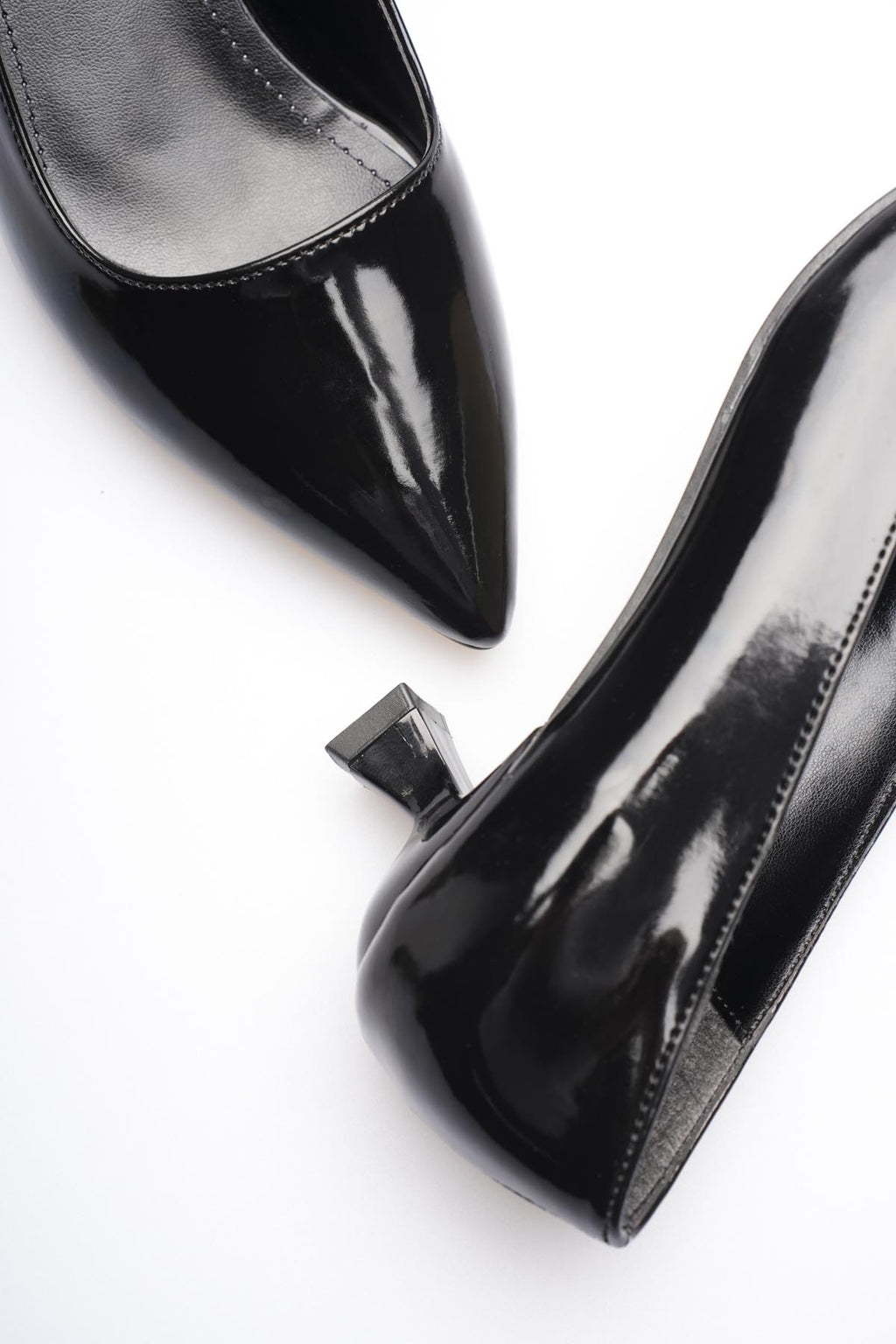 ZR20MS03 Premium Siyah Rugan Kadın Günlük Kısa Topuklu Stiletto