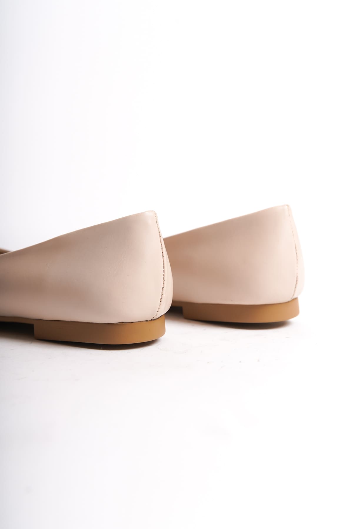 KAYLA Laceless Orthopedic Comfortable Sole Buckle Detailed Women's Ballerinas - Cream