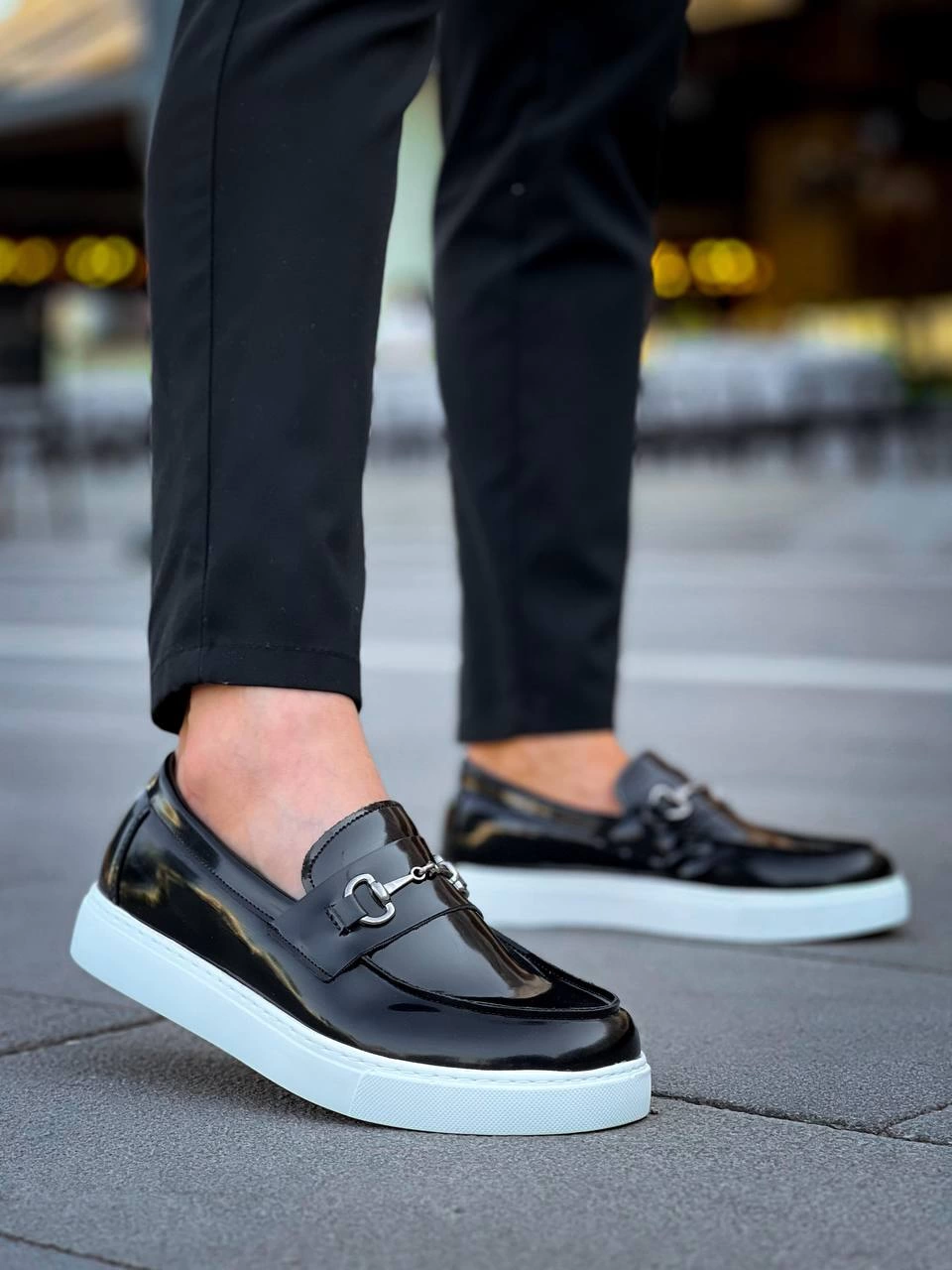 ZRK-027 Bağcıksız Siyah Beyaz Rugan H Günlük Erkek Klasik Ayakkabı