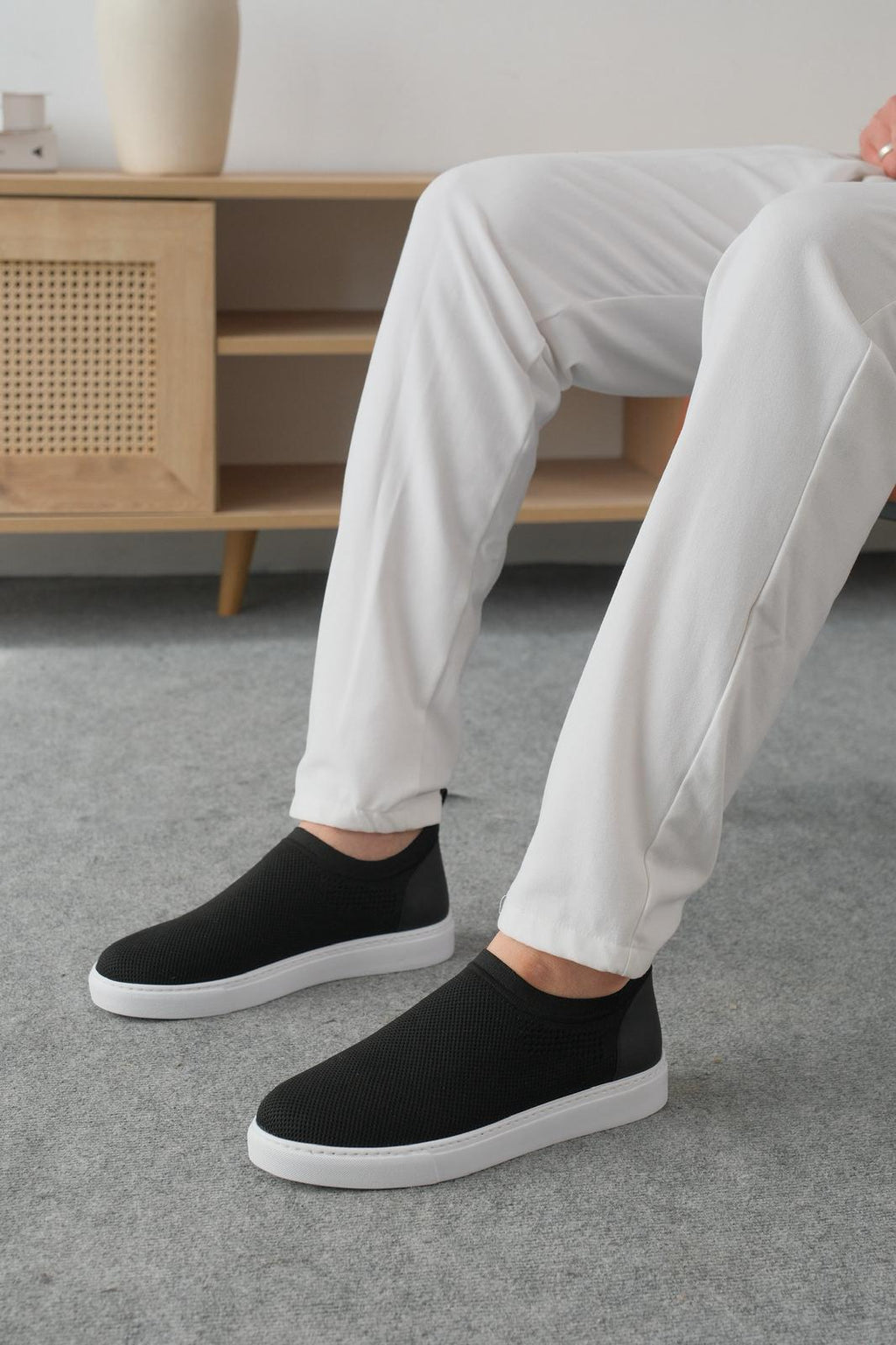 ZRK-X106 Premium Rahat Slip-On Bağcıksız Nefes Alan Triko Erkek Ayakkabı Siyah Beyaz