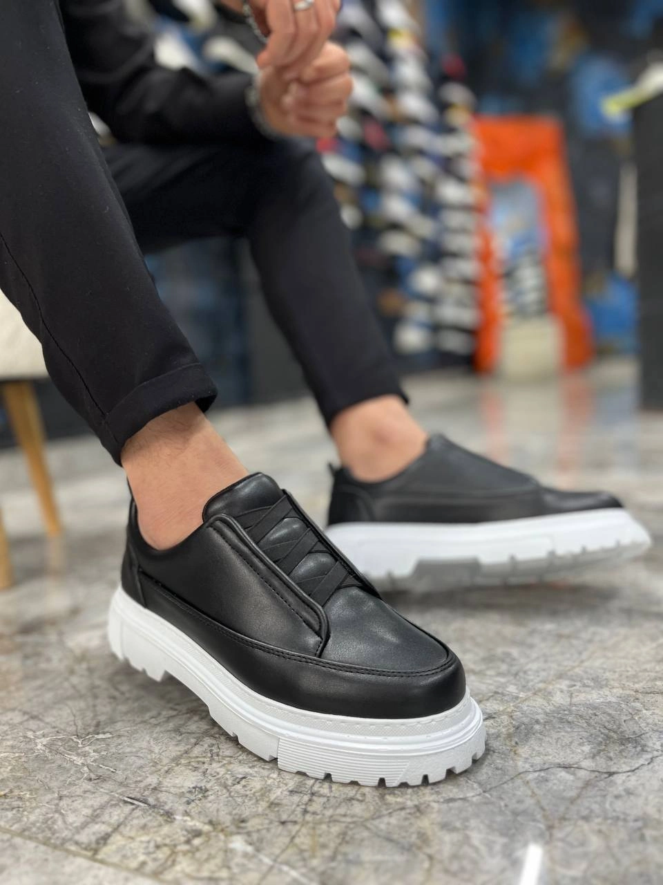 ZRK-703 Premium Siyah Beyaz Lastikli Günlük Erkek Casual Ayakkabı