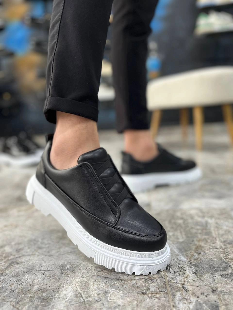 ZRK-703 Premium Siyah Beyaz Lastikli Günlük Erkek Casual Ayakkabı