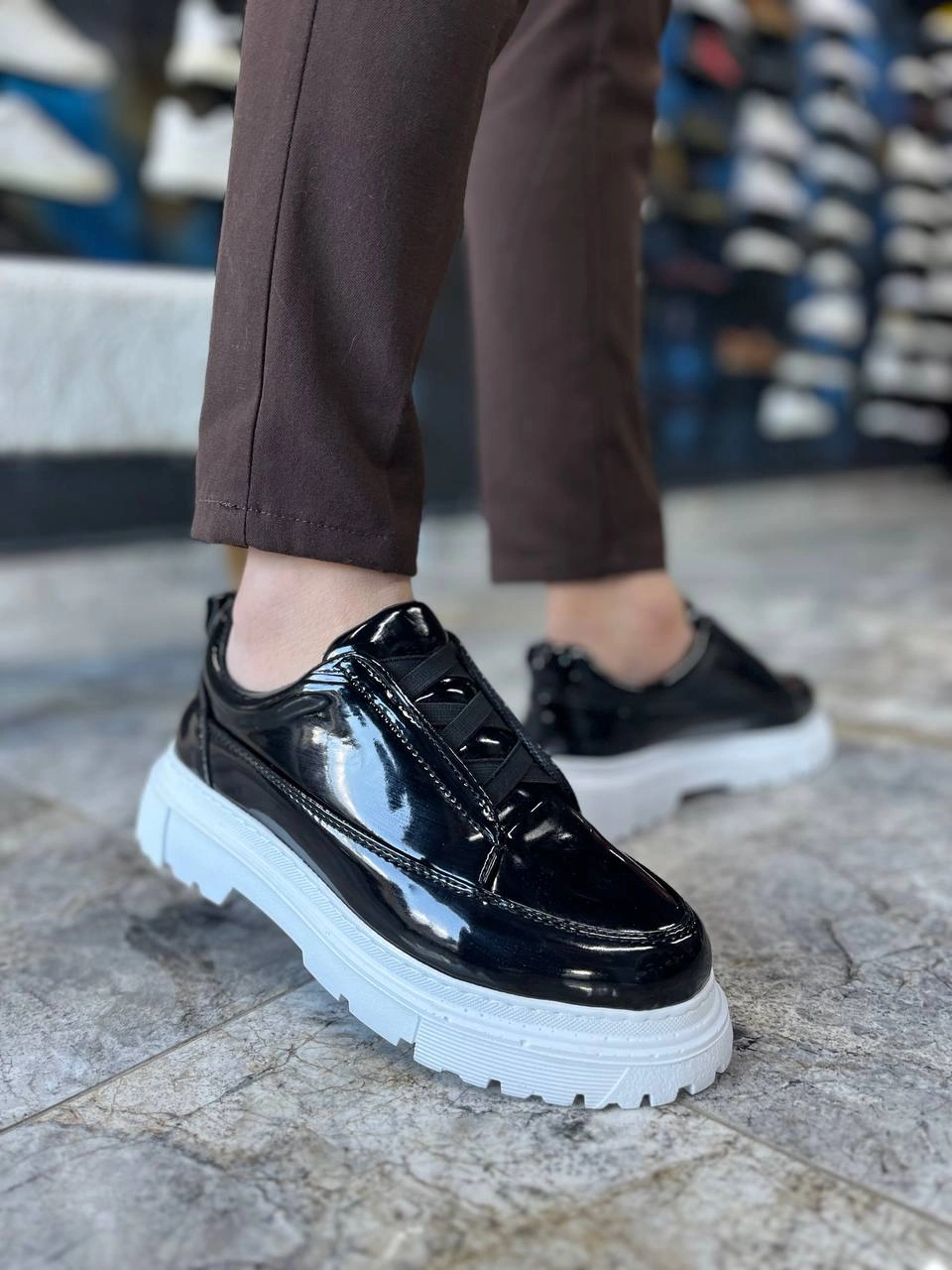 ZRK-703 Premium Siyah Beyaz Rugan Lastikli Günlük Erkek Casual Ayakkabı
