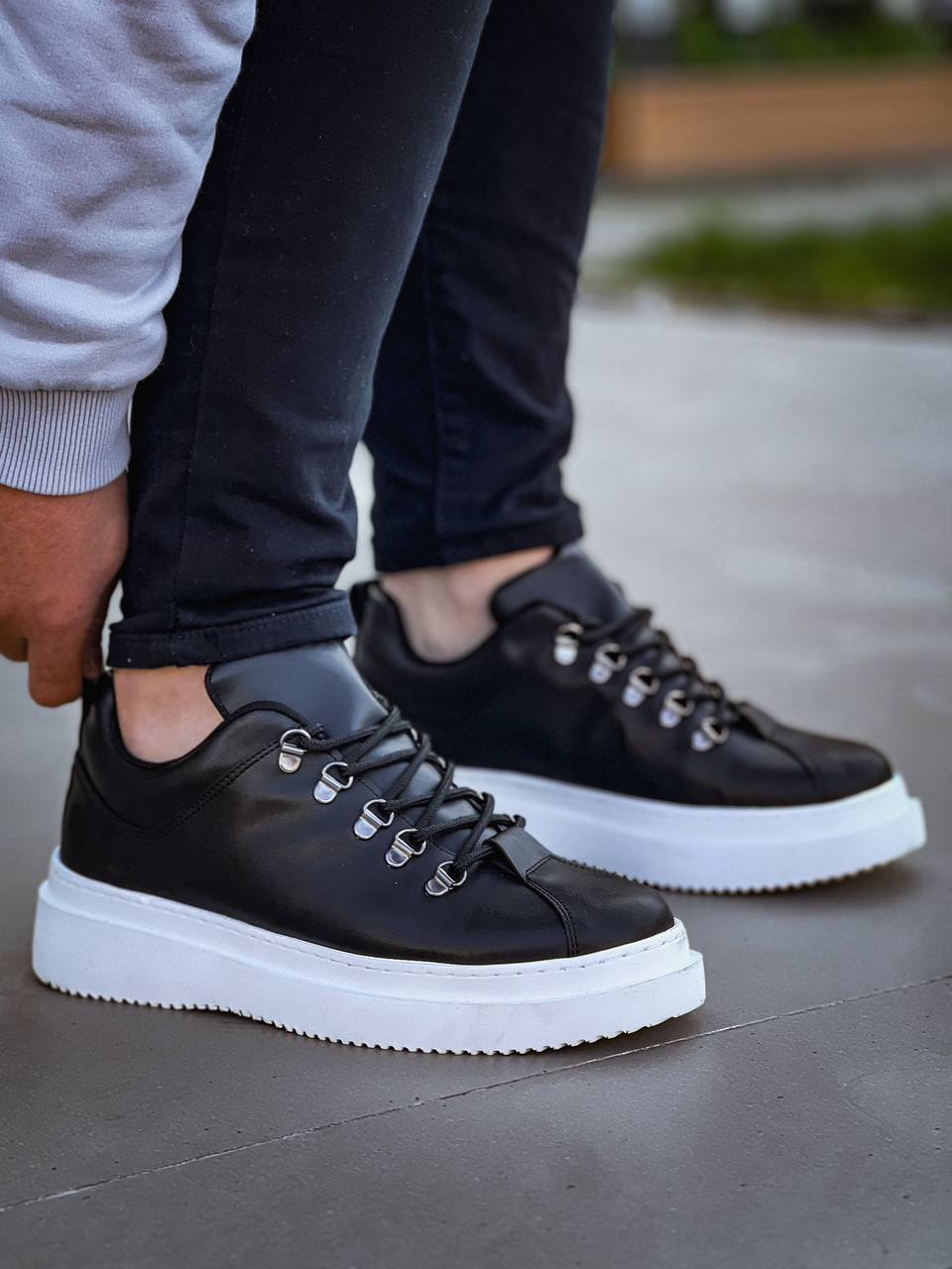 ZRK-X4X Yüksek Kalite Kalın Taban Siyah Beyaz Bağcıklı Günlük Erkek Sneakers