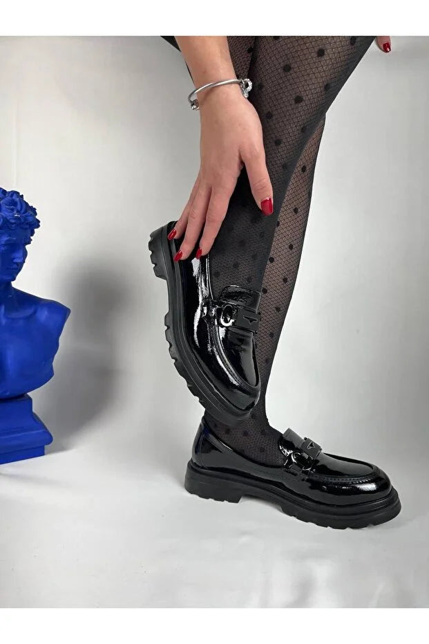 ZRK-BT Siyah Rugan Tokalı Günlük Kadın Babet