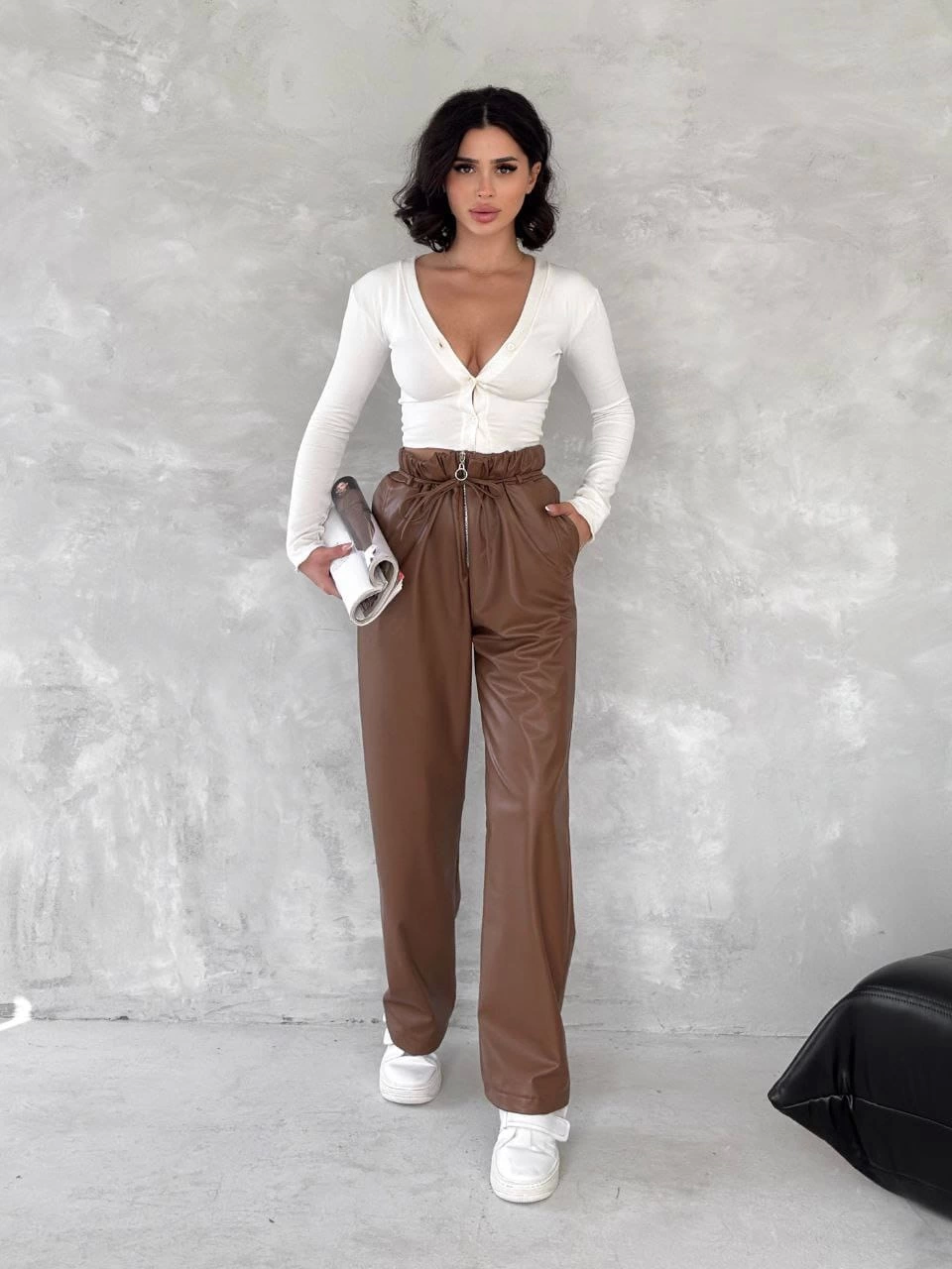 Kendinden İnce Kemerli Deri Pantolon Kahve