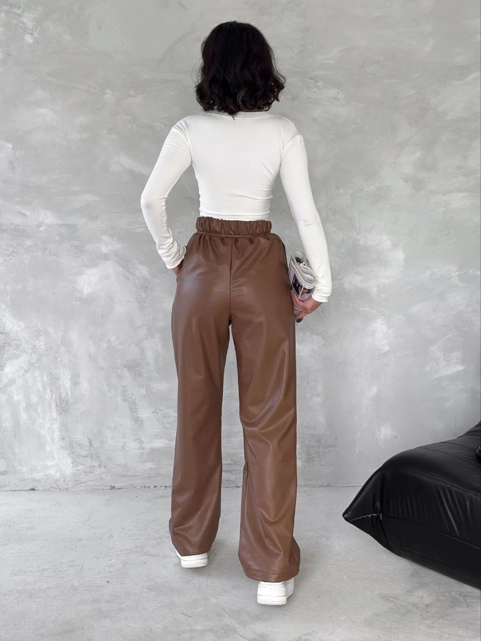 Kendinden İnce Kemerli Deri Pantolon Kahve