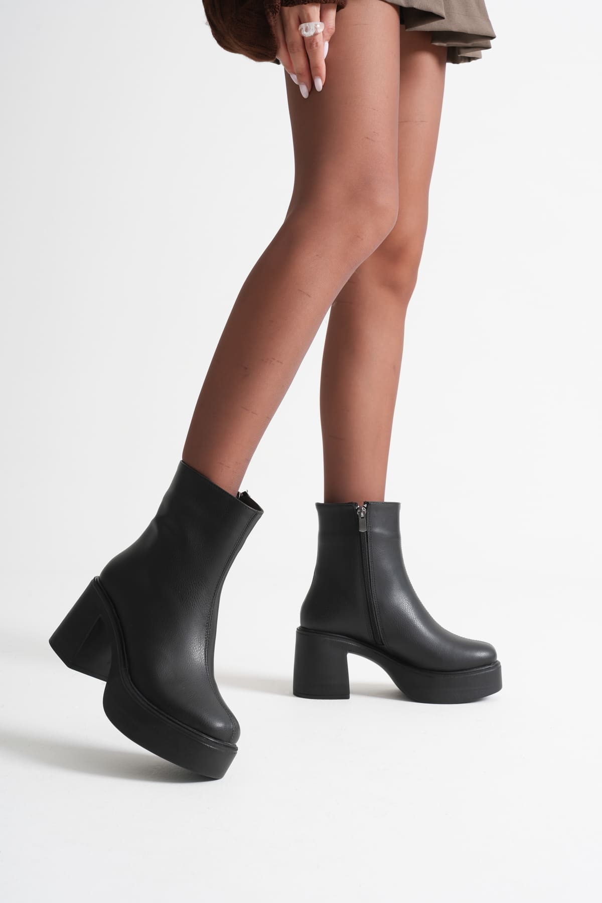 Katy Premium Kadın Siyah Blok Topuklu Bot