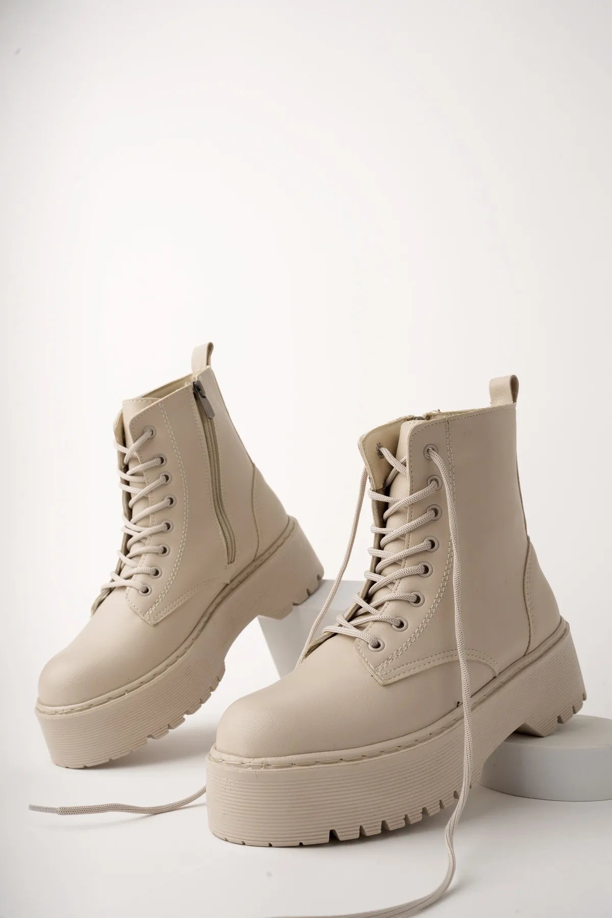 Kiruna Thick Heel Zippered Waterproof Women's Boots 