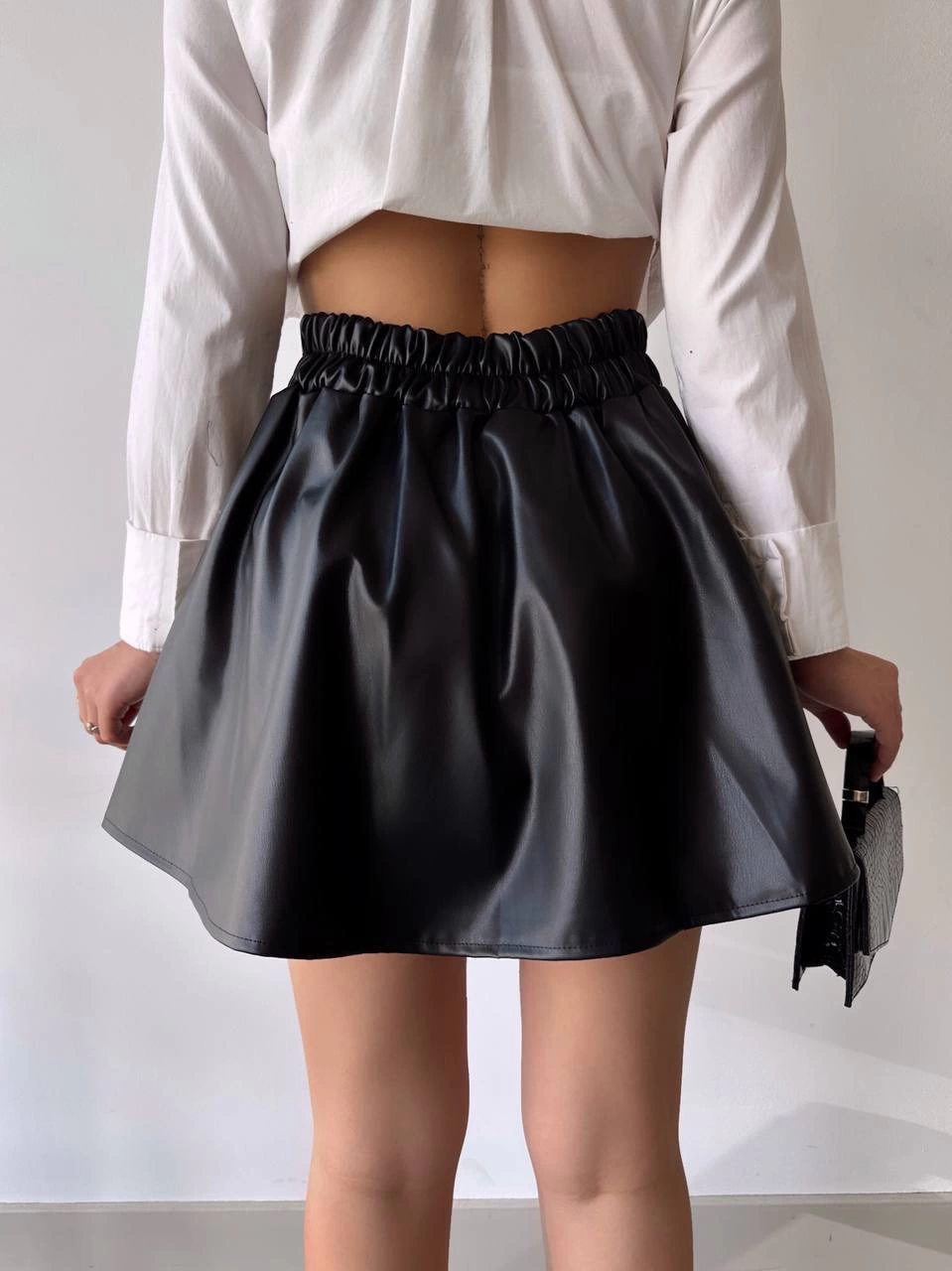 Kısa Deri Çan Etek Siyah