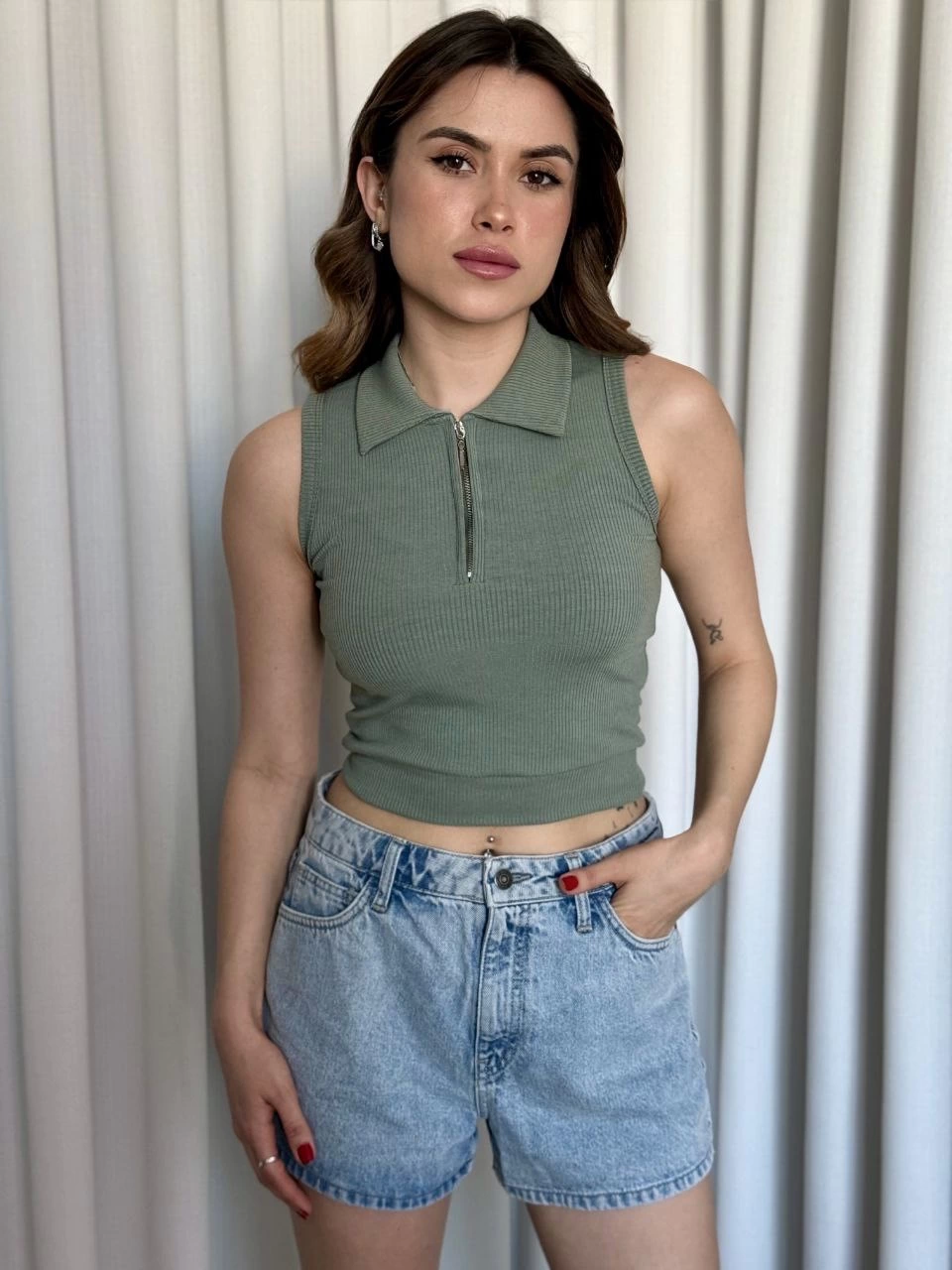 Kısa Gömlek Yaka Önü Fermuarlı Çağla Yeşili Trend Tarz Crop
