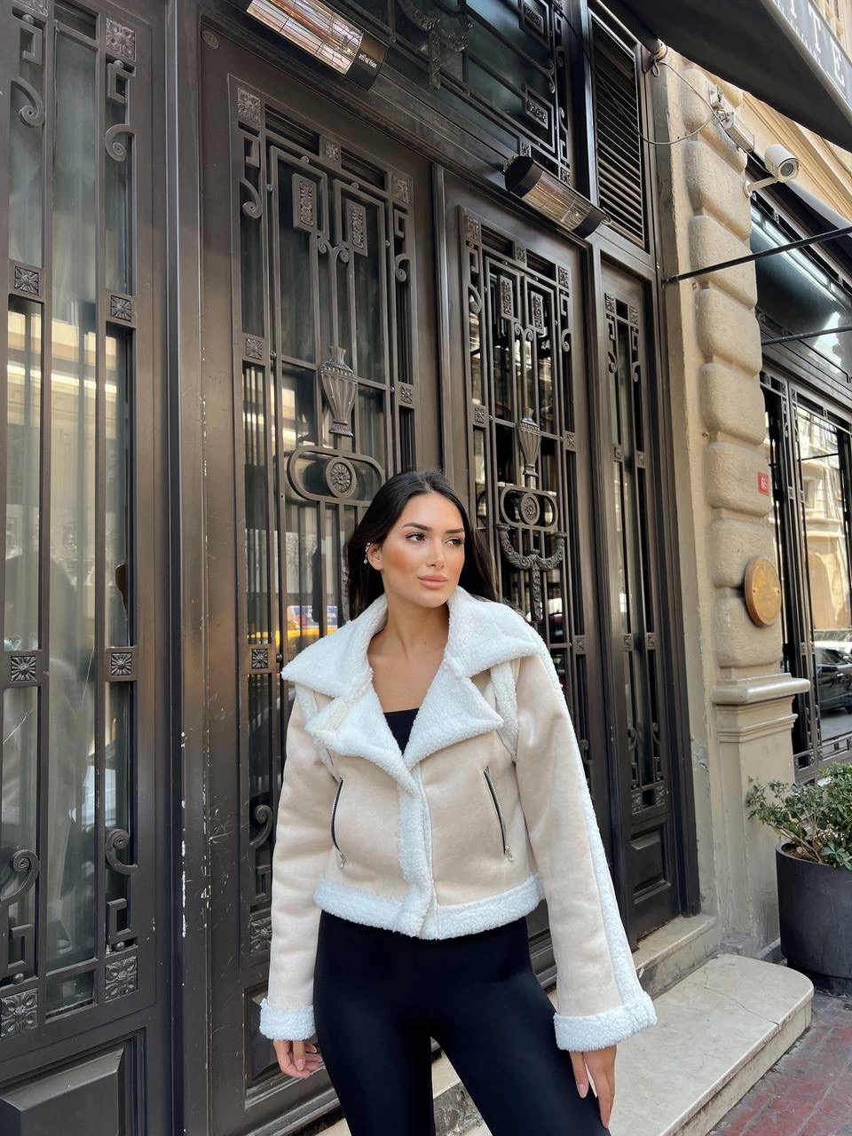Lamb's Soft Coating Removable Sleeve Crop Nubuck Coat Powder