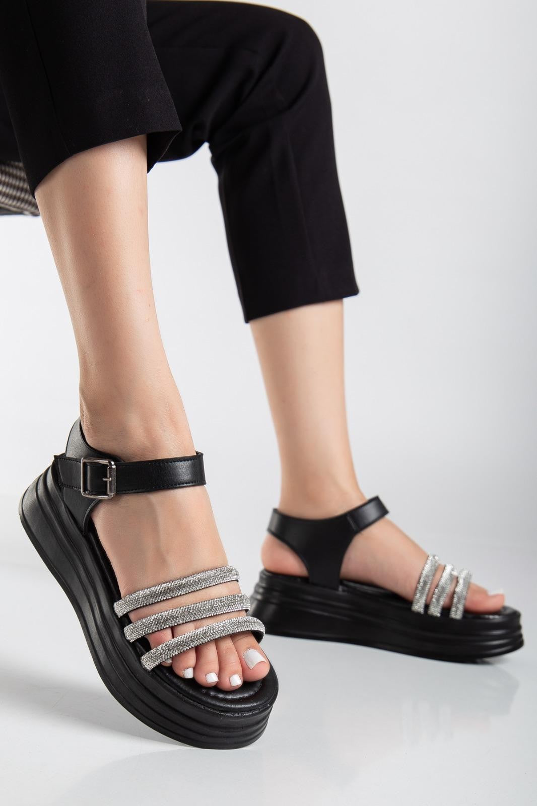 Lalen Siyah Kemerli Comfort Kadın Sandalet