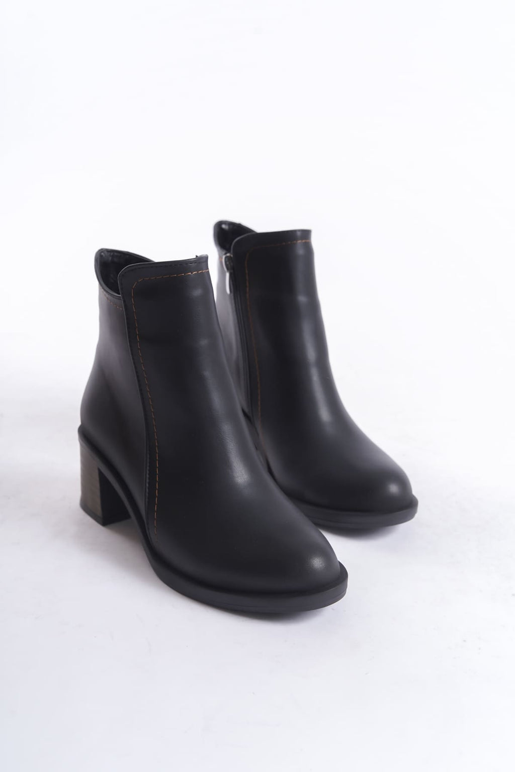 LARIO Zippered Orthopedic Sole Heeled Women's Boots - Black