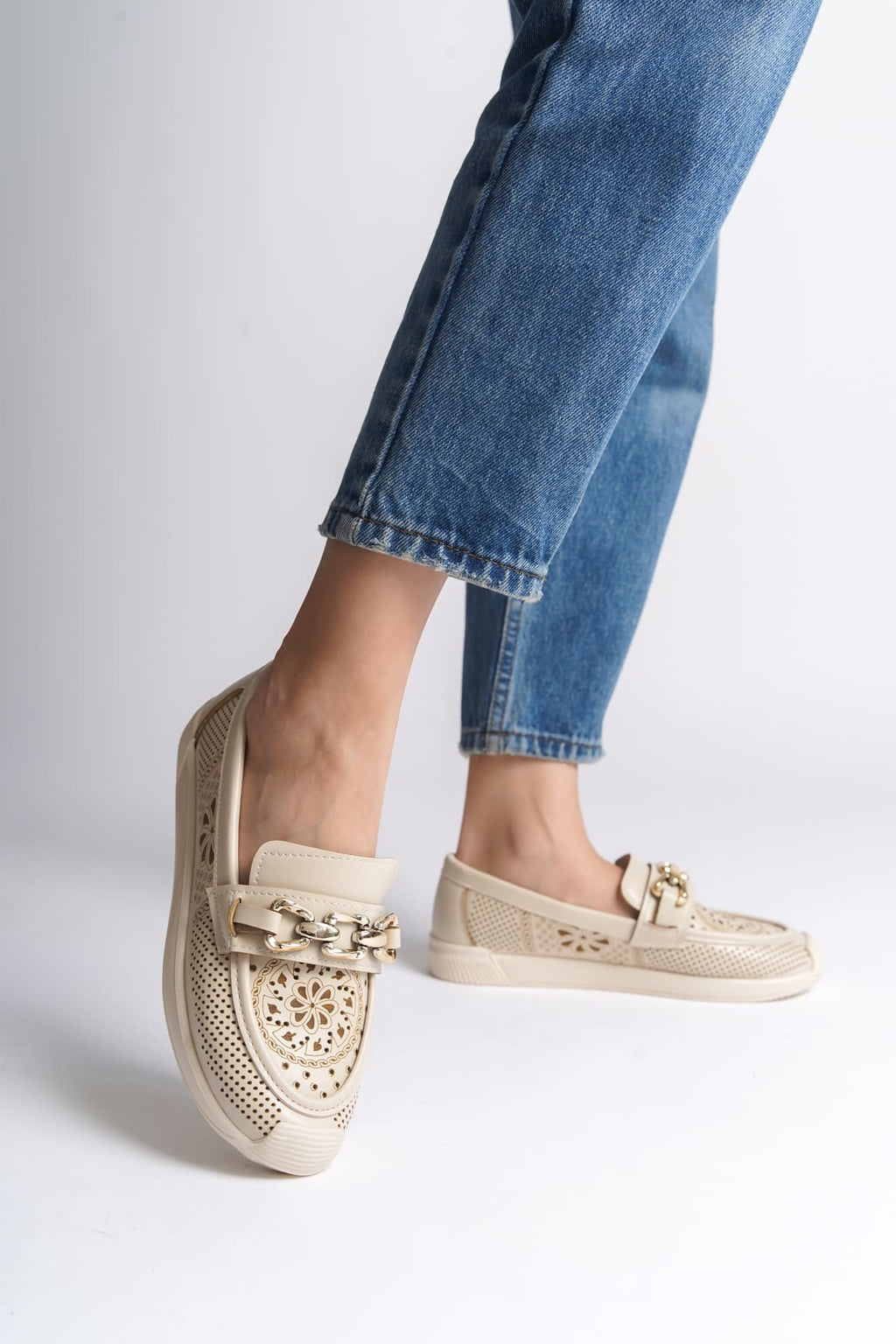 LAYLA Laceless Floral Patterned Women's Orthopedic Ballerina Cream