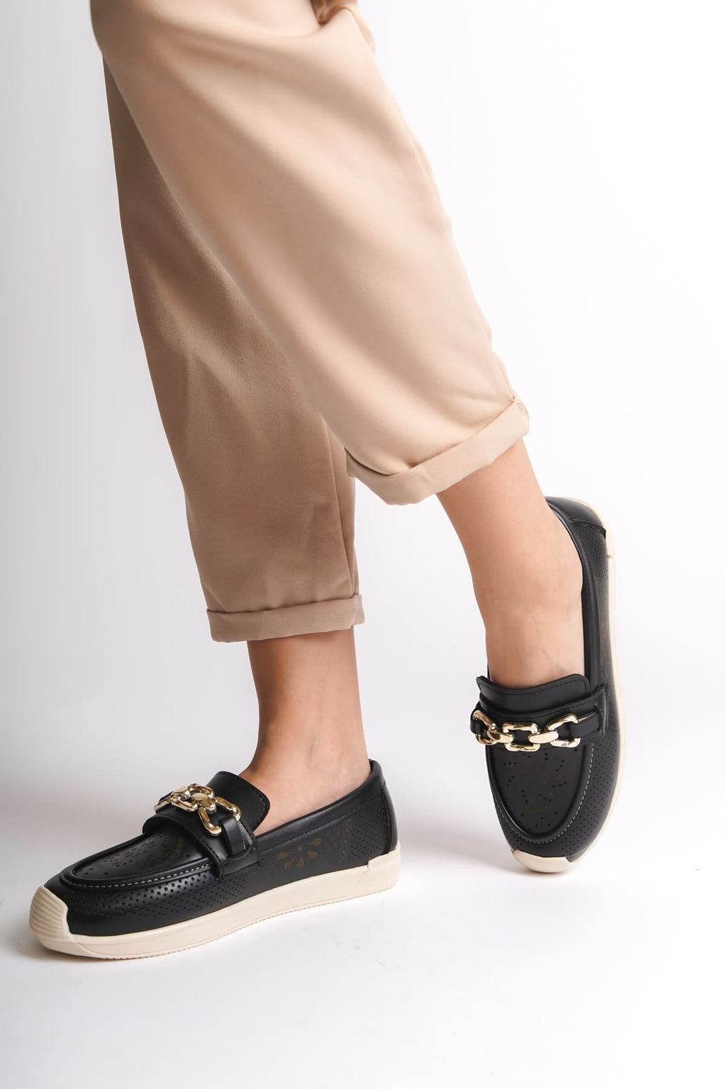 LAYLA Laceless Floral Patterned Women's Orthopedic Ballerina Black