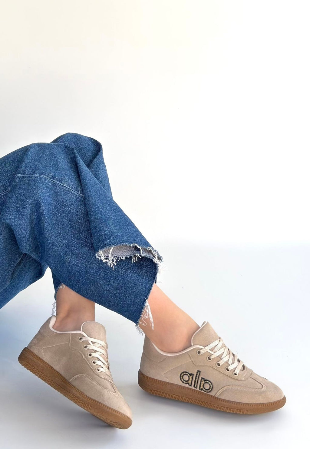ZRNE-004 Premium Bej Süet Bağcıklı Kadın Sneaker