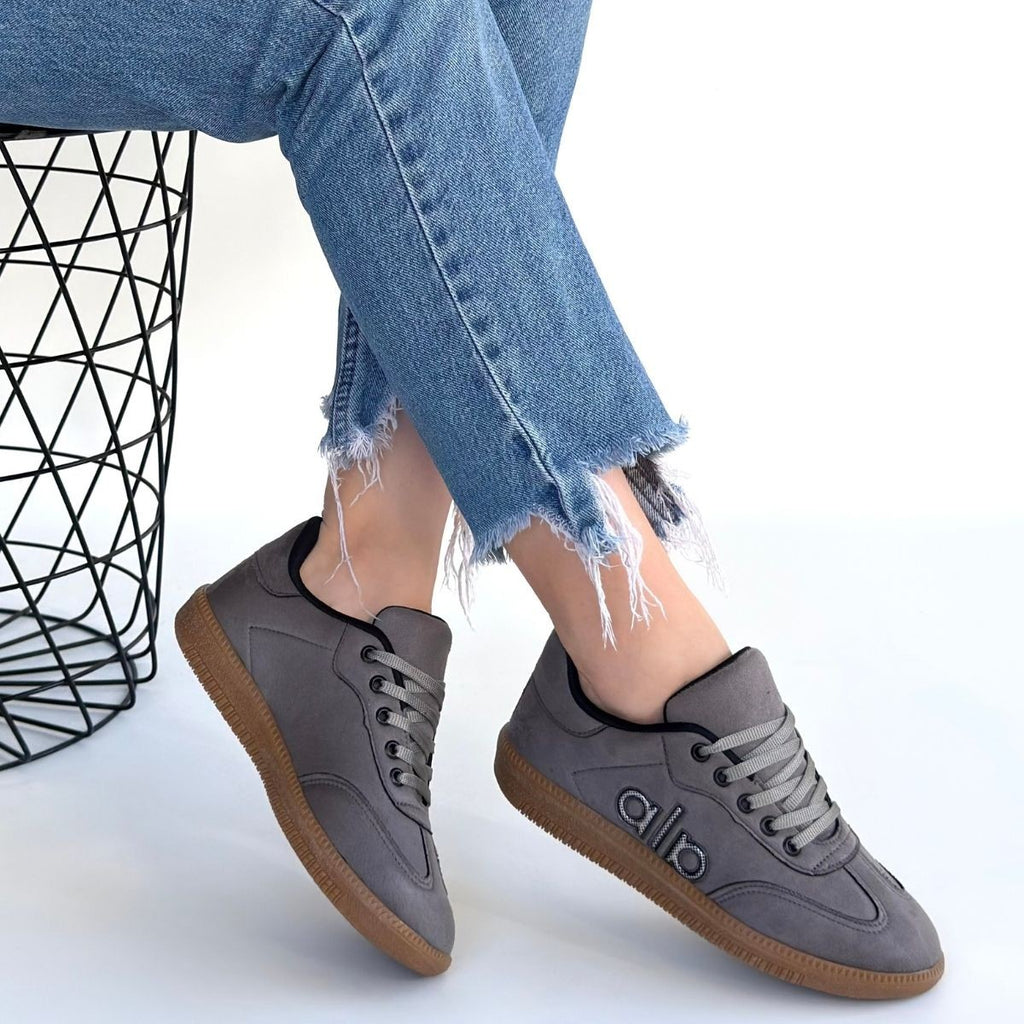 ZRNE-004 Premium Gri Süet Bağcıklı Kadın Sneaker