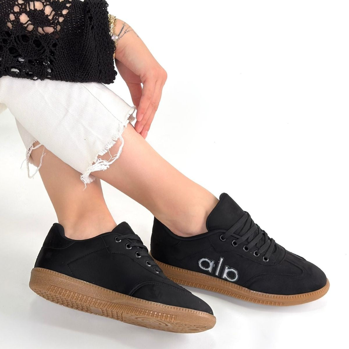 ZRNE-004 Premium Siyah Süet Bağcıklı Kadın Sneaker